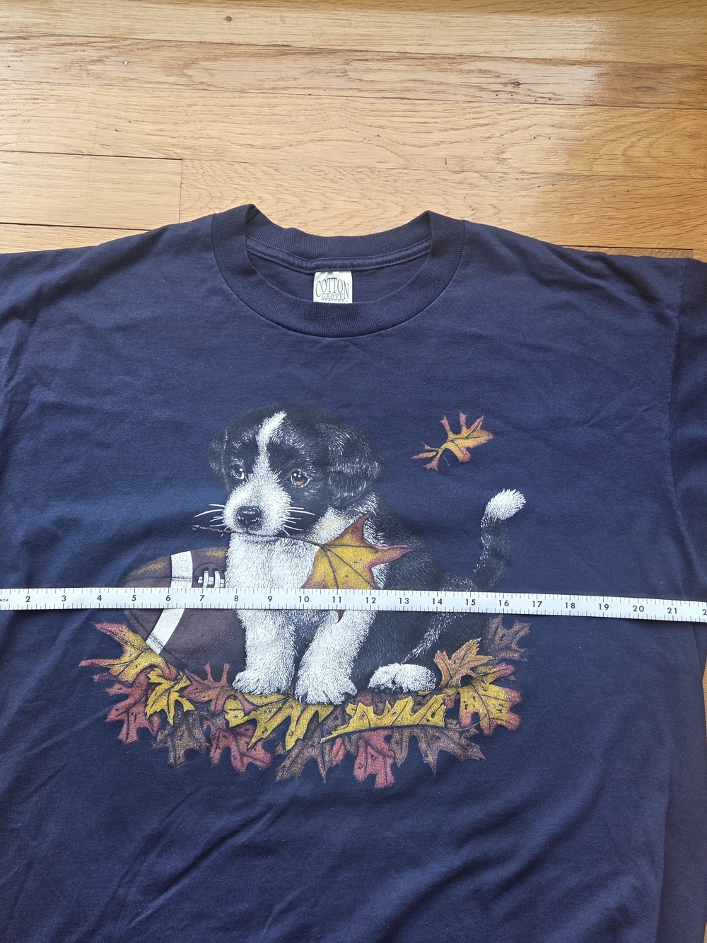 Vintage 90s Tshirt w/ Fall Football Dog Graphic XL EUC - Picture 3 of 8